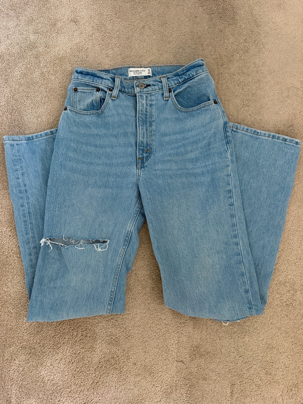 Abercrombie & Fitch Light Blue Women's Straight Leg Jeans - Picture 3 of 3